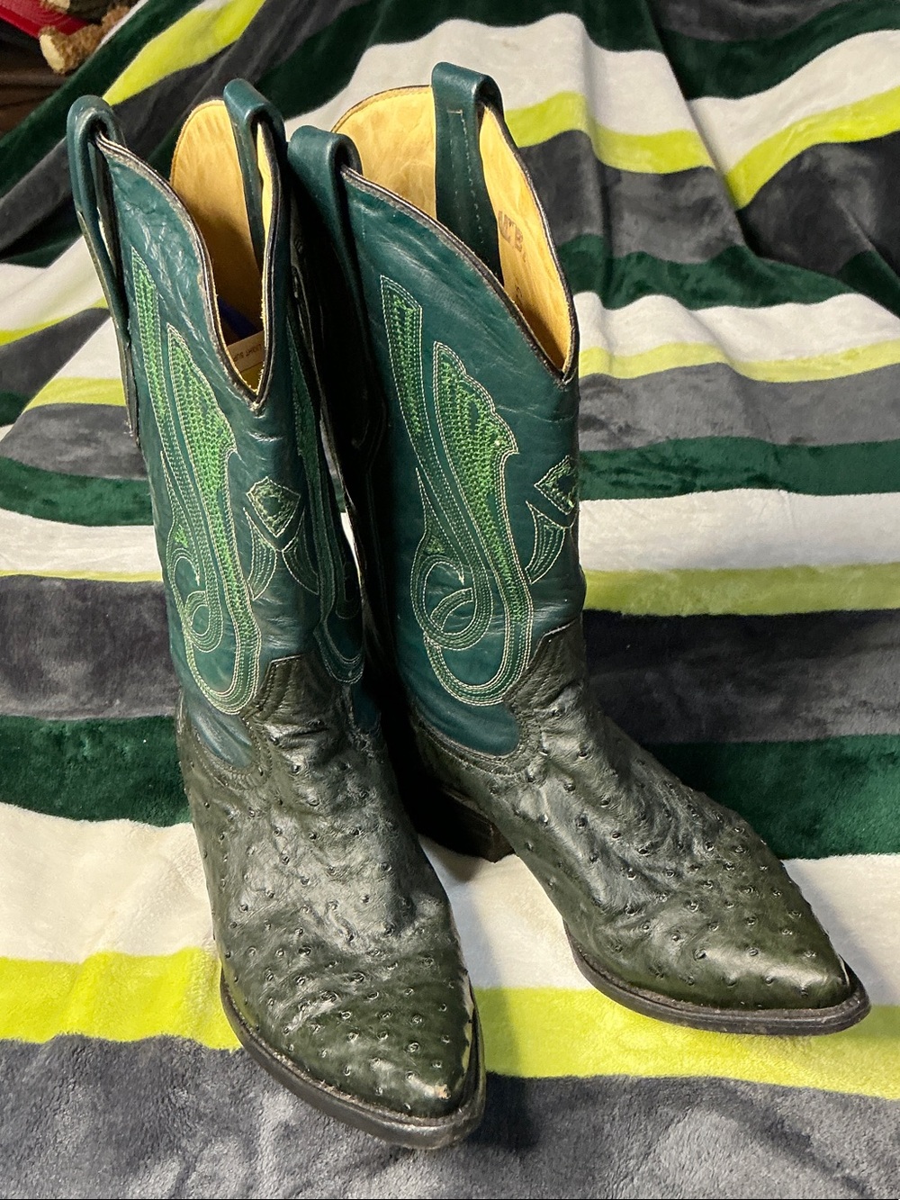 Vintage Real De Catorce Men’s Size 7 Olive Green Full Quill Ostrich Cowboy Boots